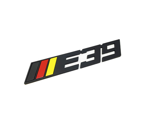 E39 METAL BADGE ( BLACK) GERMAN COLORS