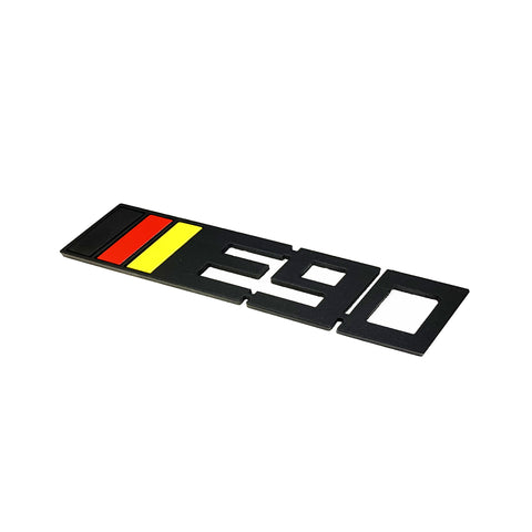E90 METAL BADGE ( BLACK ) GERMAN COLORS